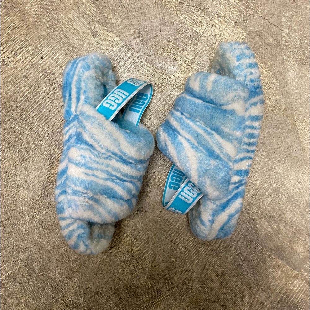 Ugg Women's Fluff Yeah Slide Zebra - image 1